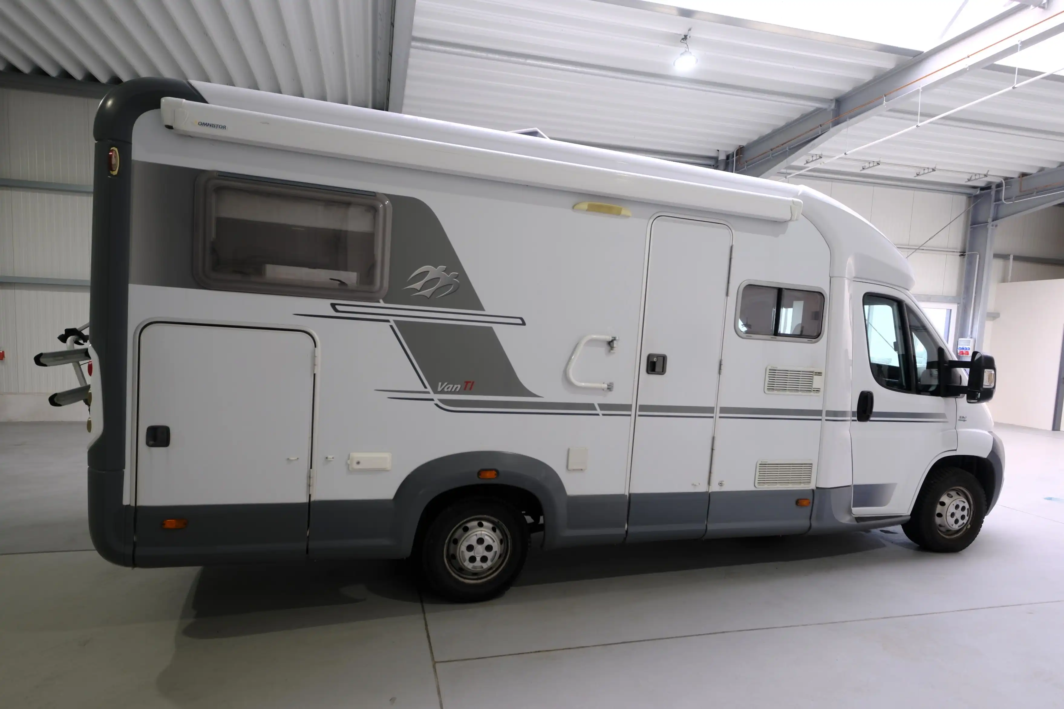 KNAUS VAN TI 600 ME
